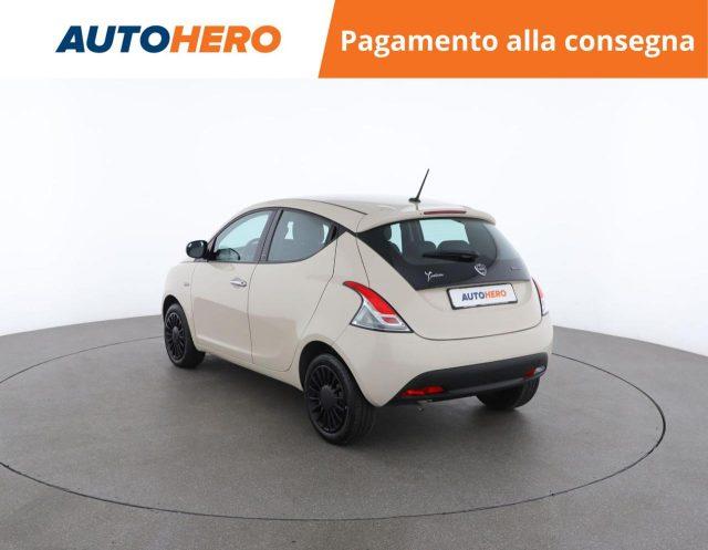 LANCIA Ypsilon 1.0 FireFly 5 porte S&S Hybrid Ecochic Silver