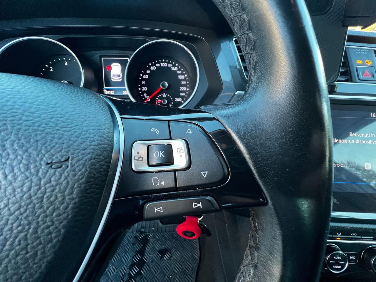 Volkswagen Tiguan Sport 1 #50918