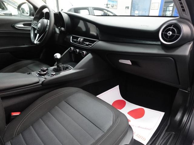Alfa Romeo Giulia 2.2 MJT 160 CV BUSINESS