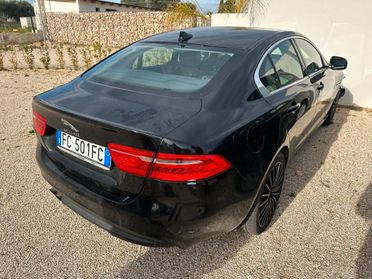 Jaguar XE 2.0 D Turbo aut. Portfolio