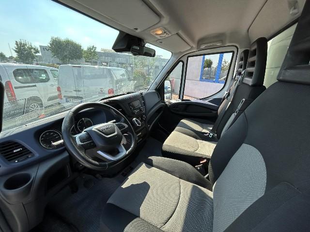 IVECO DAILY 70C18HA8 BOX + SPONDA
