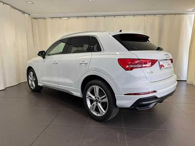 Audi Q3 35 TDI S line edition