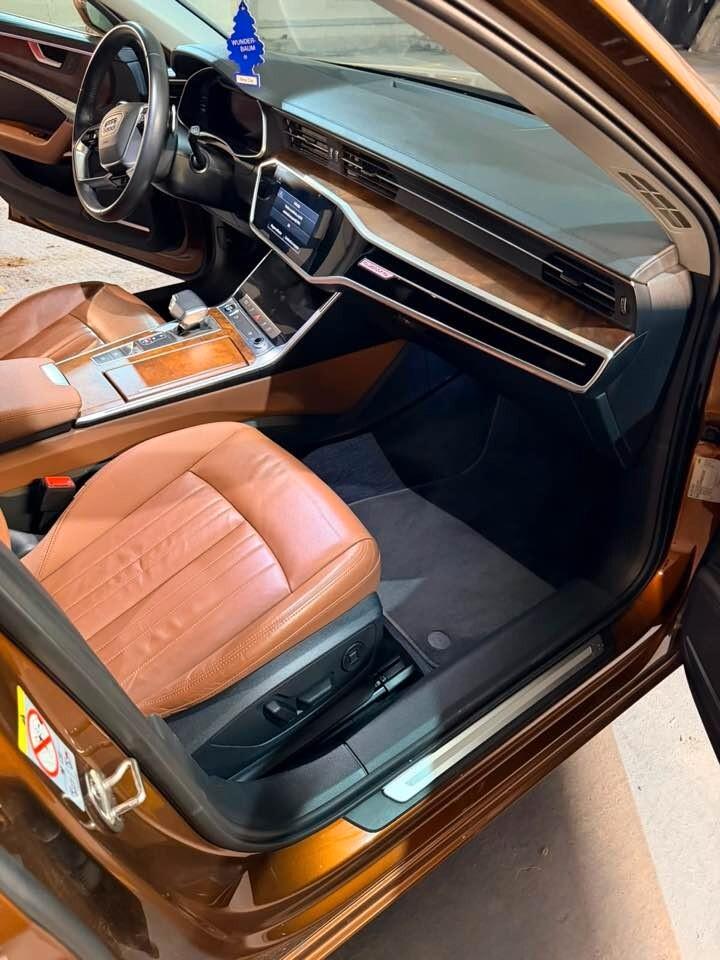 Audi A6 Avant 50 2.0 TFSI e quattro ultra S tron. Business Design NOLEGGIO con TARGA ESTERA