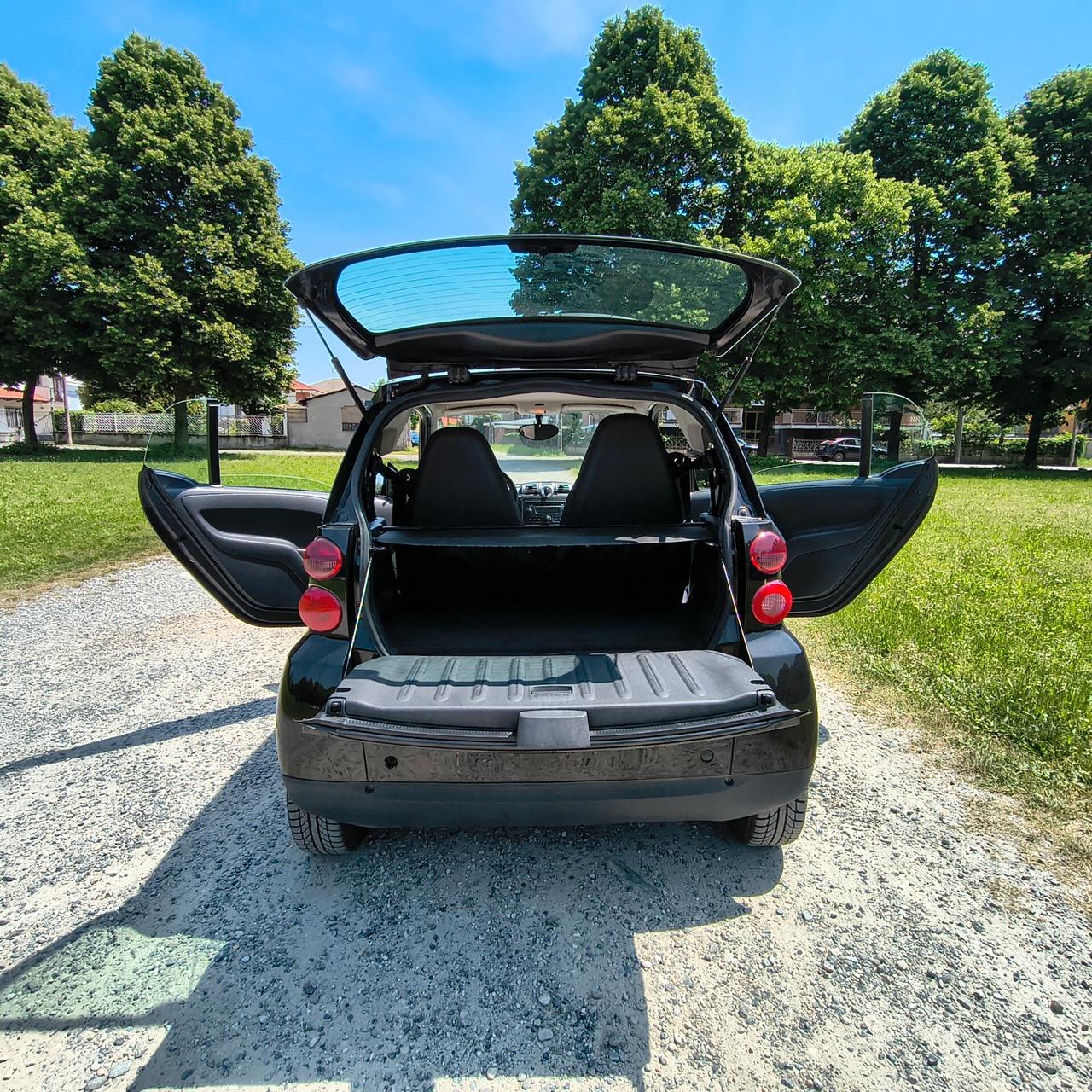 Smart ForTwo 1000 45 kW MHD coupé pure in pronta consegna