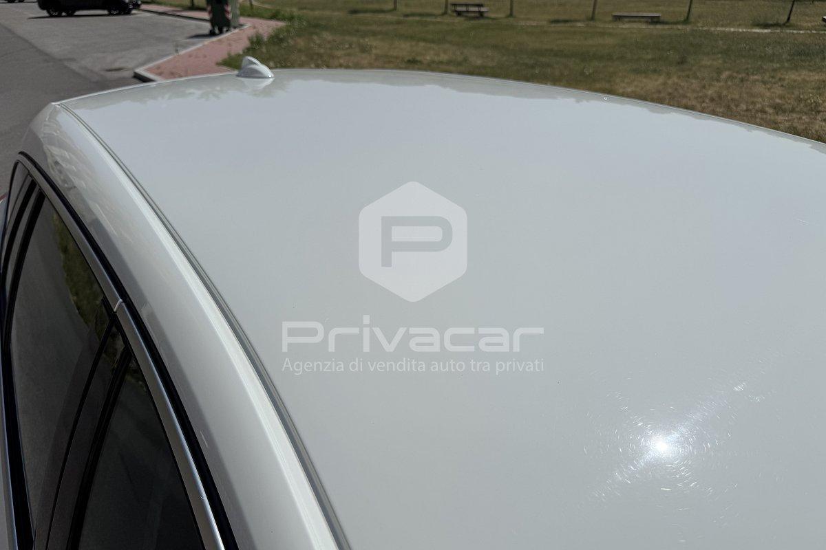 VOLVO V60 D3 R-design