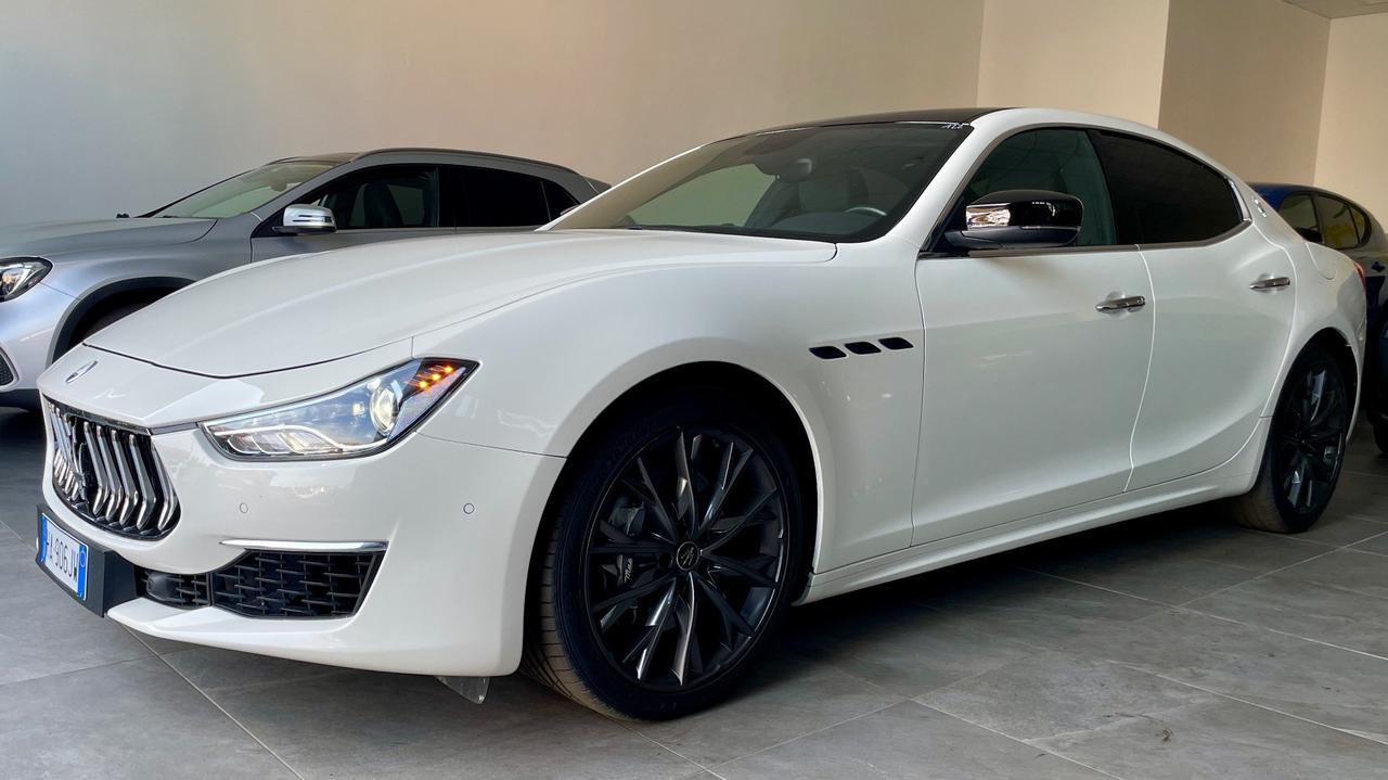 MASERATI GHIBLI 2.0 GRANSPORT MHEV 330 CV - FULL LED, PELLE, SEDILI ELETTRICI