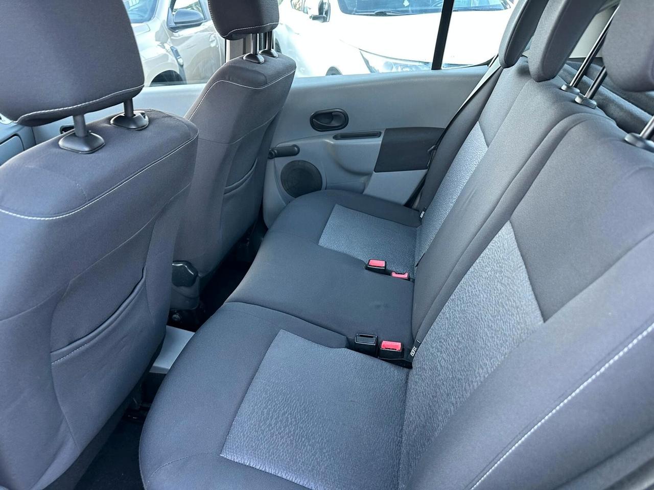 Renault Modus 1.2 16V Live-03/2011