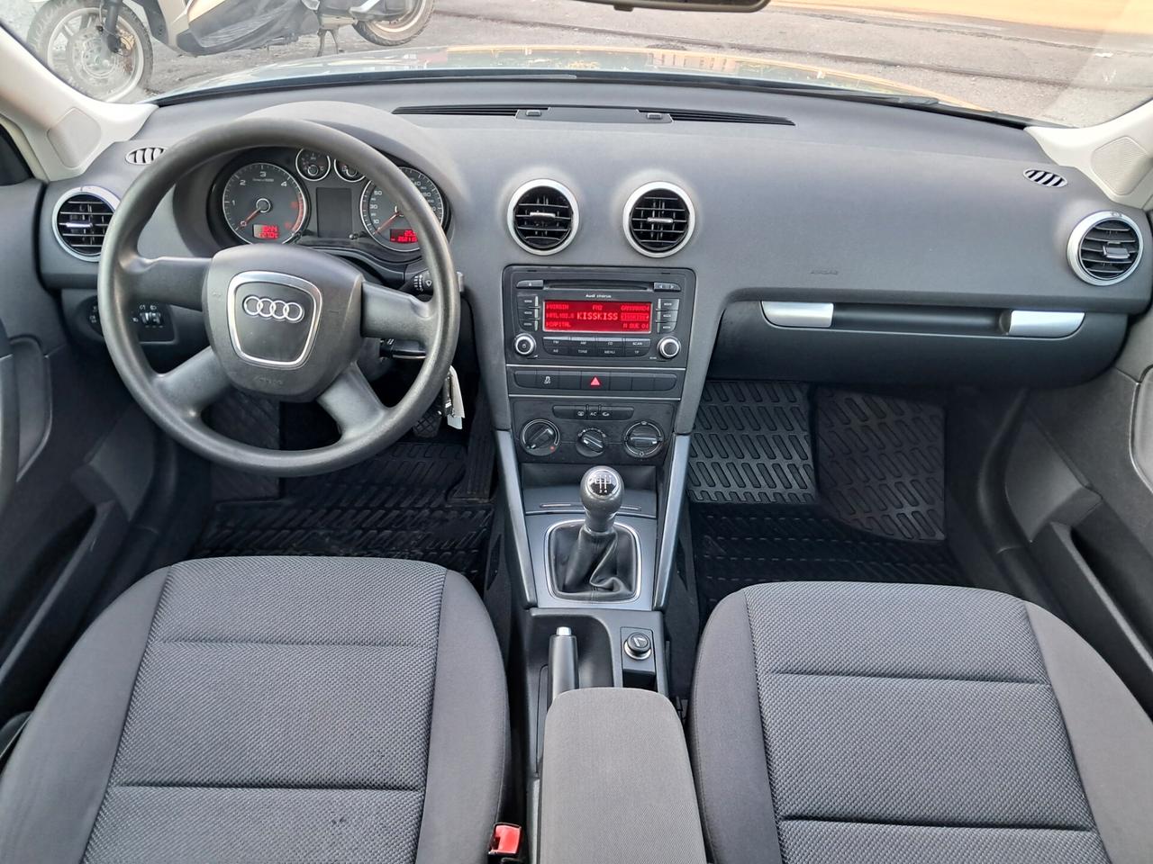 Audi A3 Sportback 1.6 TDI 90 CV Attraction