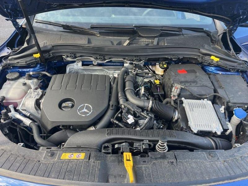 Mercedes-Benz GLA 200 Automatic AMG Line PREMIUM