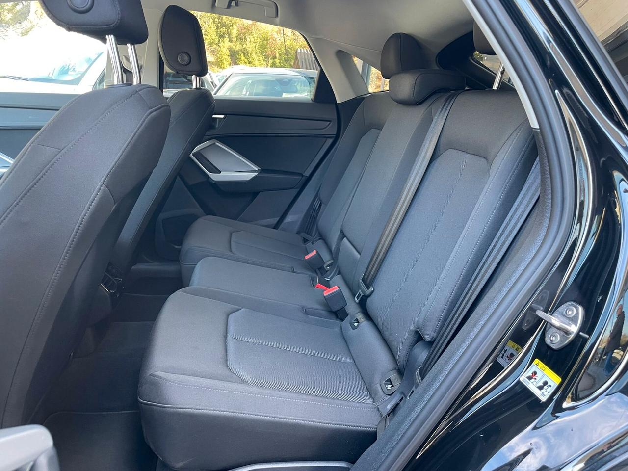 AUDI Q3 SPTB 35 2.0Tdi IDENTITY BLACK S-TRONIC