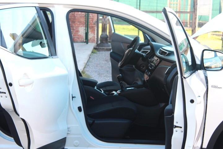 Nissan Qashqai 1.2 DIG-T ESTETICA DA AUTO NUOVA UNICO UTILIZZATORE BENZINA CLIMATIZZATA