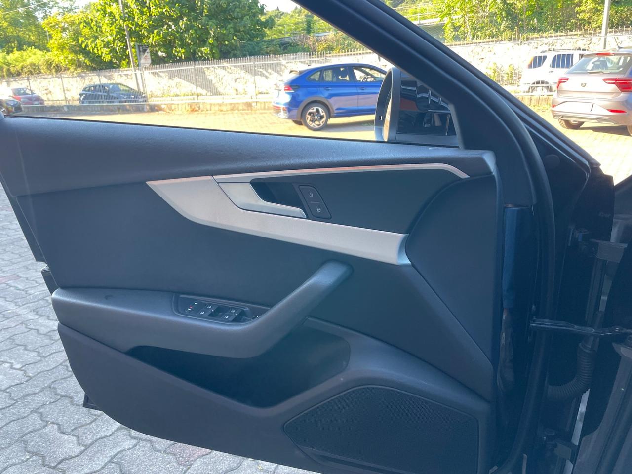 Audi A4 Avant 2.0 TDI 150 CV ultra S tronic Business Sport