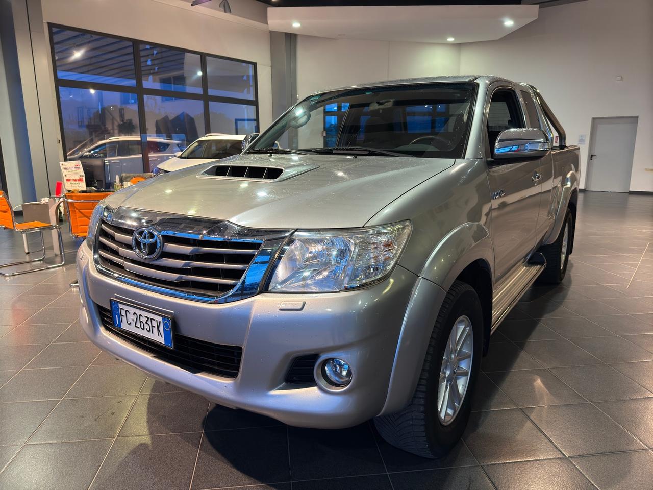 Toyota Hilux 2.5 D-4D 4WD my15"