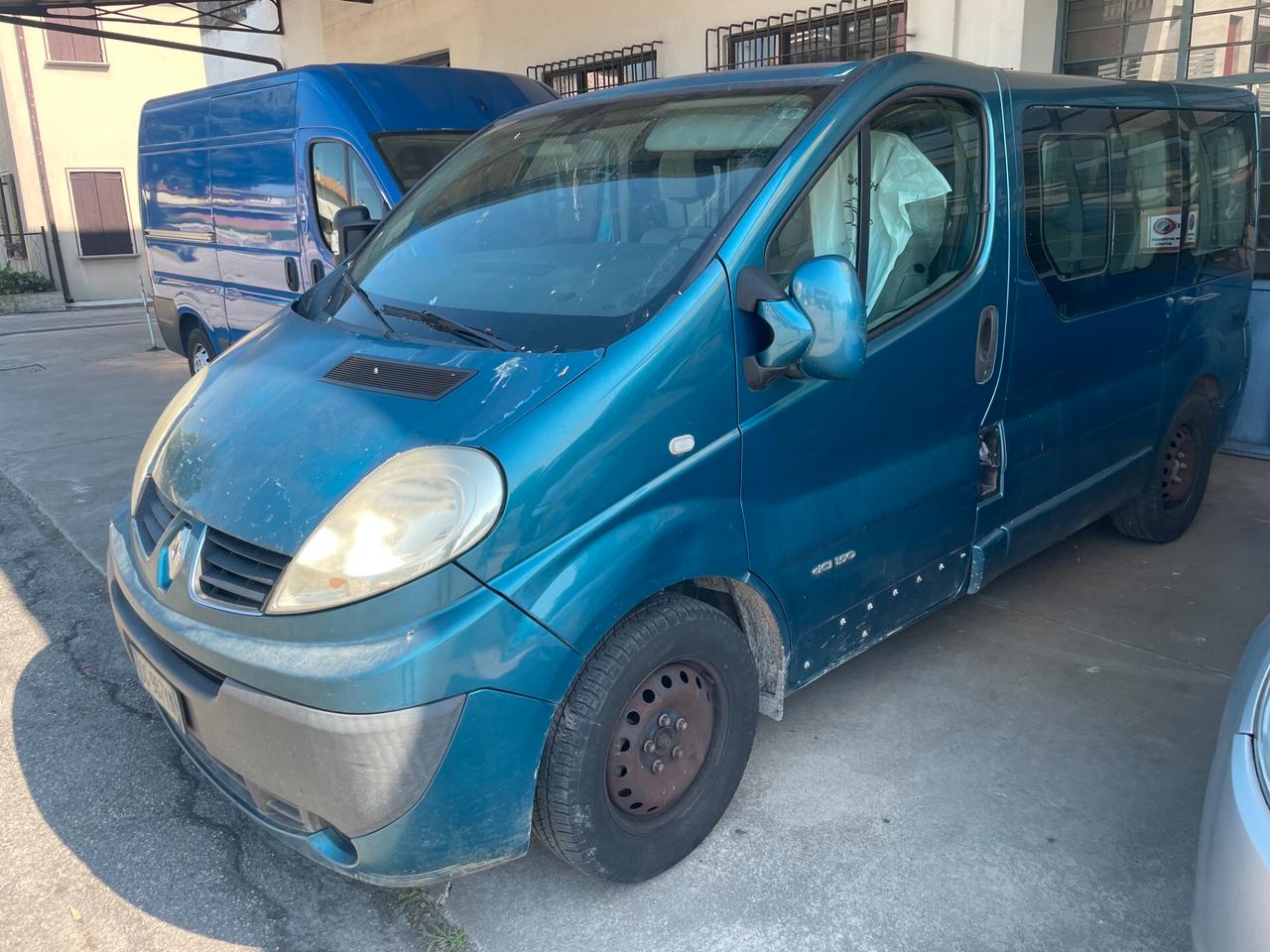 Renault Trafic T29 2.5 dCi/150 PL-TN Passenger Confort DPF