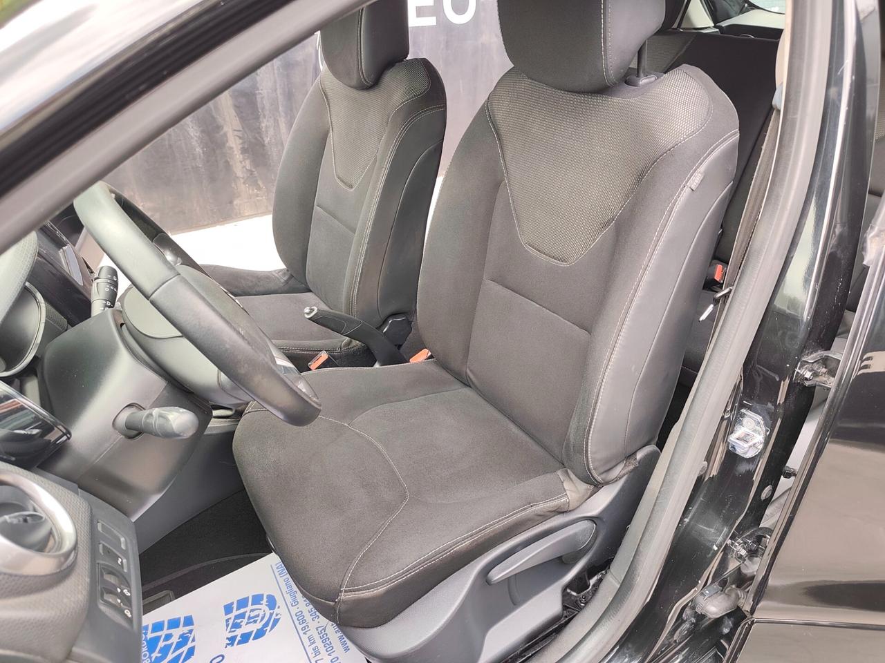 Renault Clio 1.2 BENZINA Costume National