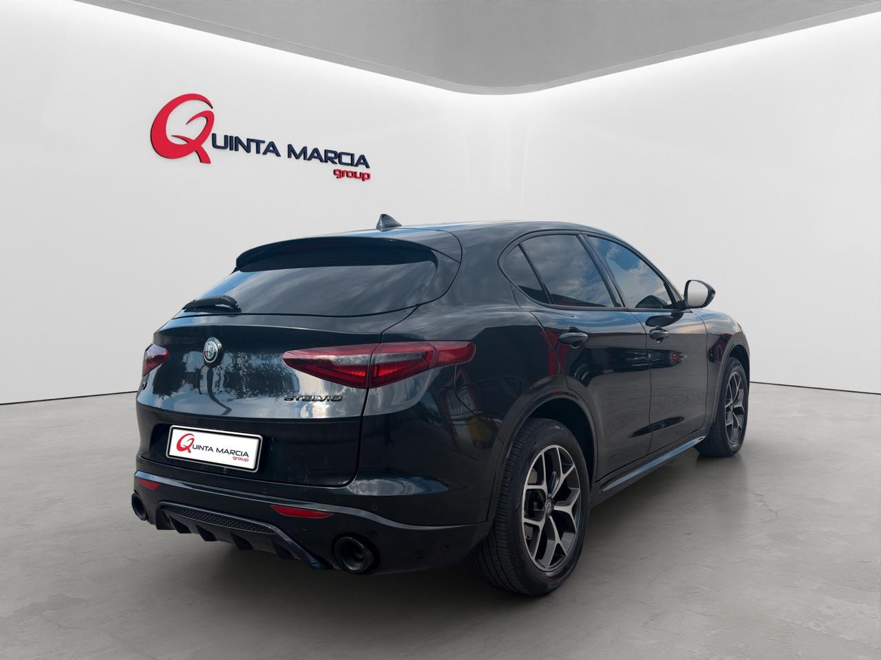 Alfa Romeo Stelvio 2.2 190 CV AT8 Q4 TOTAL BLACK