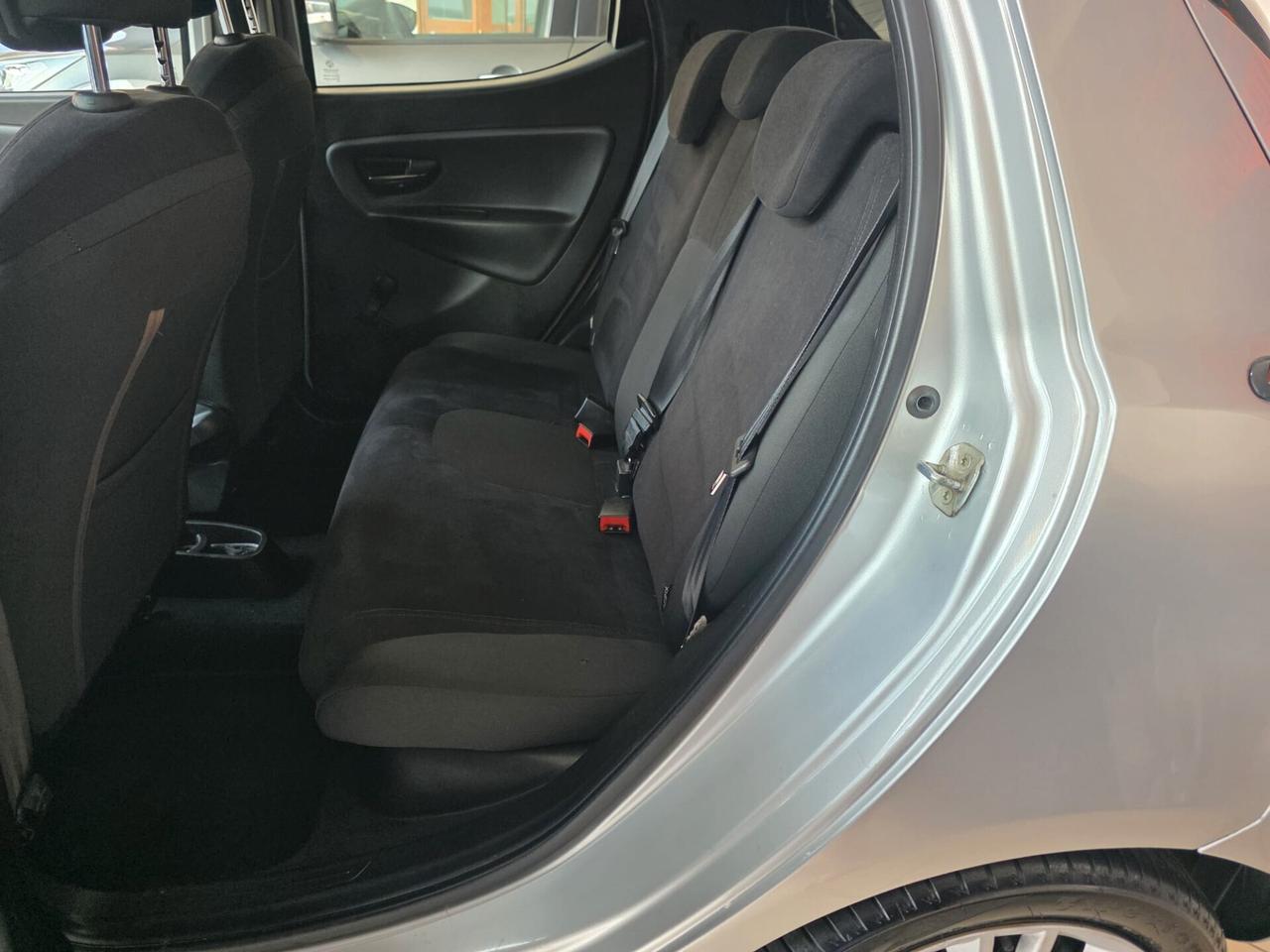 LANCIA YPSILON 1.2 BENZINA DEL NORD ITA 2013