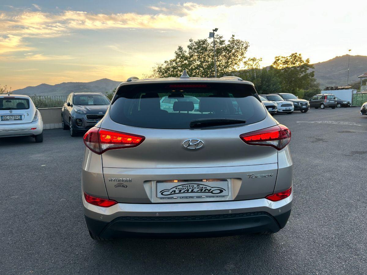 HYUNDAI - Tucson - 1.7 CRDi Sound Edition