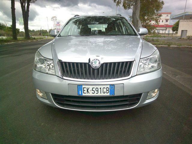 SKODA Octavia 1.6 TDI CR F.AP. Wagon Ambition