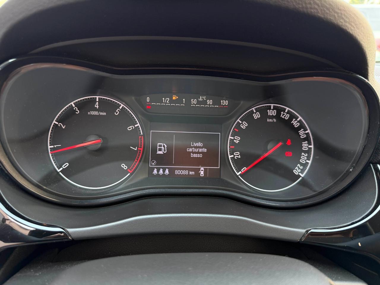 Opel Corsa 1.2 5 porte NEOPATENTATI