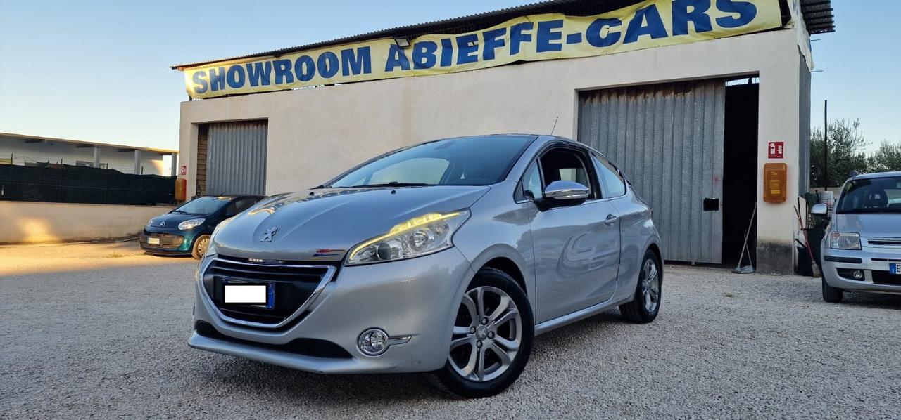 Peugeot 208 1.2 Benzina 3 porte Allure 2014