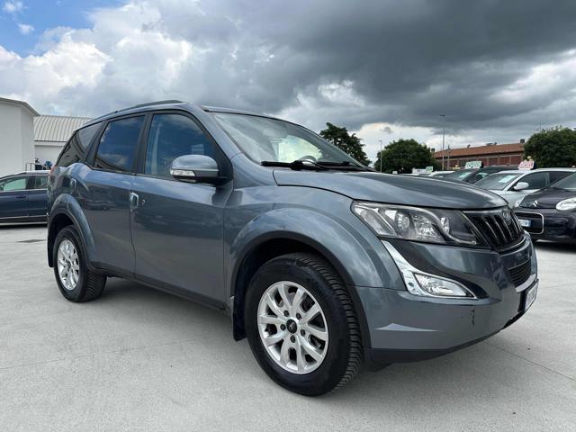 MAHINDRA XUV500 2.2 16V AWD W8 4x4