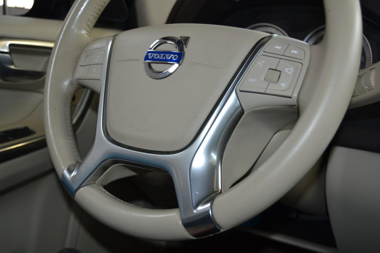 Volvo XC60 2.0 D3 Momentum KMDOC/Fatture/Tagliandi