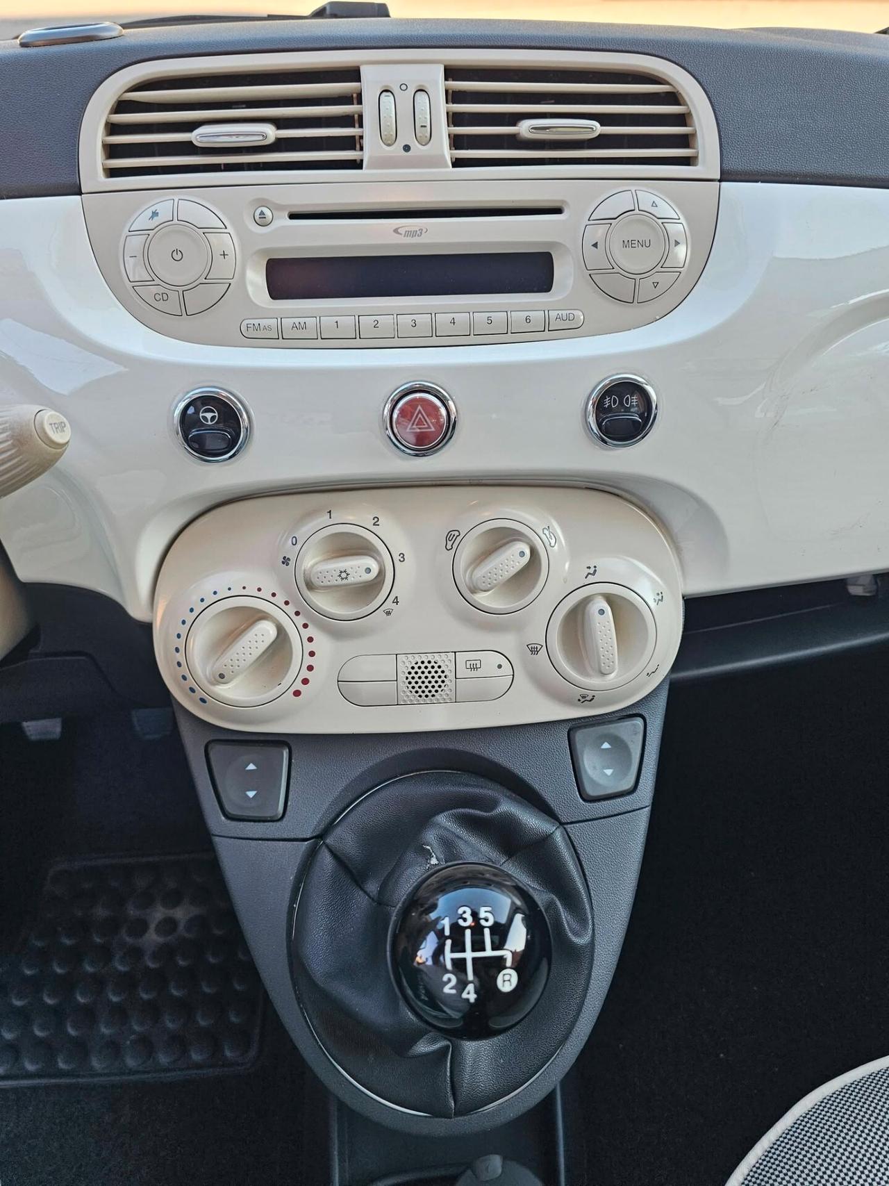 FIAT 500 1.2 LOUNGE