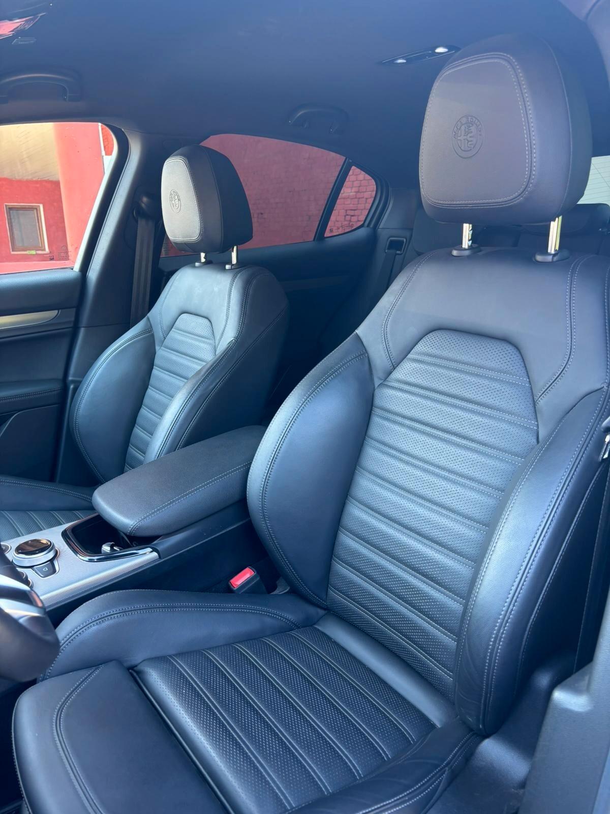Alfa Romeo Stelvio 2.2 Turbodiesel 210 CV AT8 Q4 Veloce