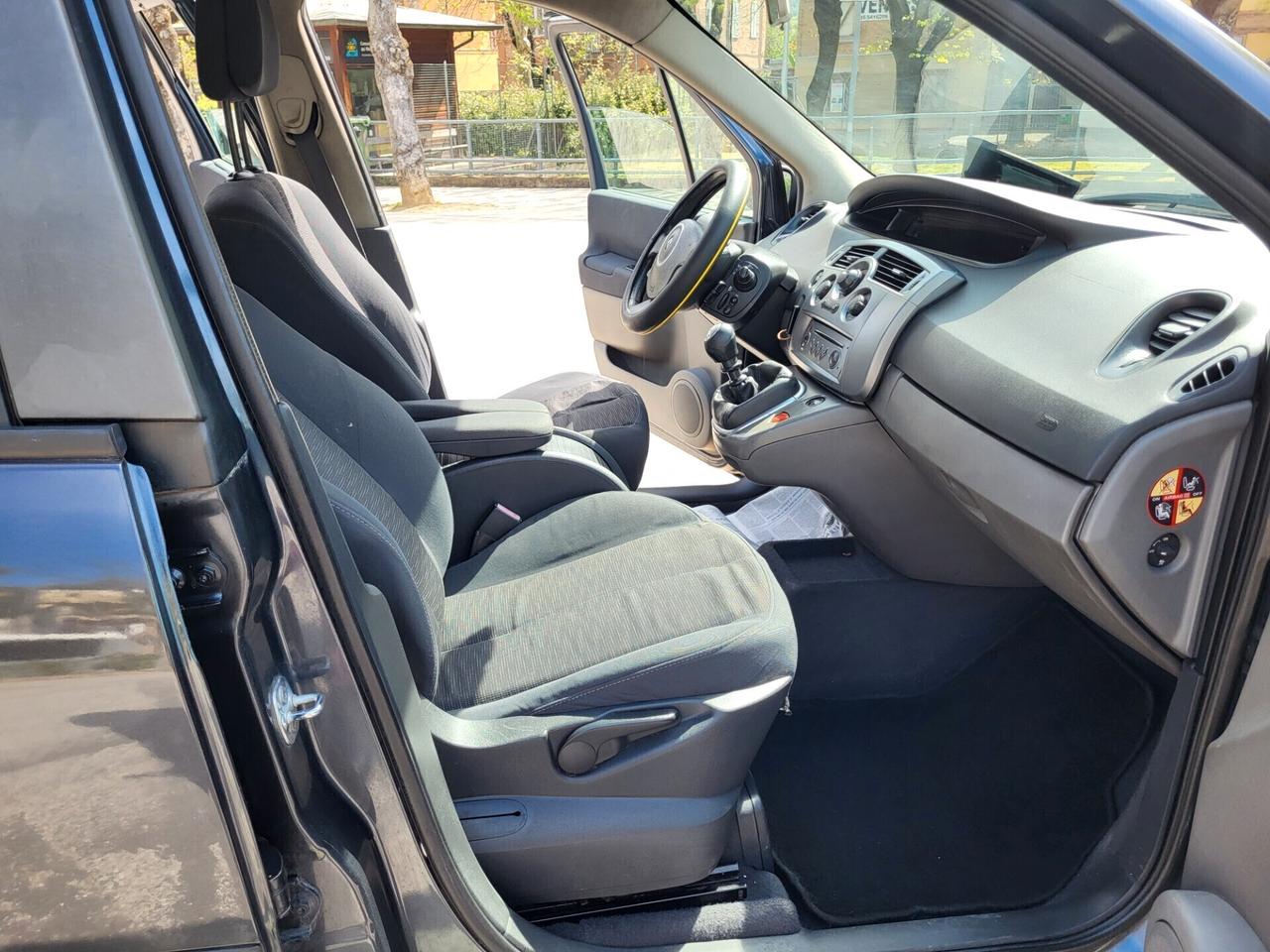 RENAULT SCENIC 1,5 dCi-TAGLIANDO NUOVO