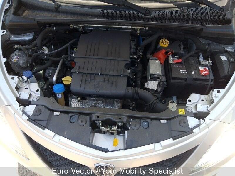 Lancia Ypsilon 1.2 69 CV 5 porte GPL Ecochic Gold