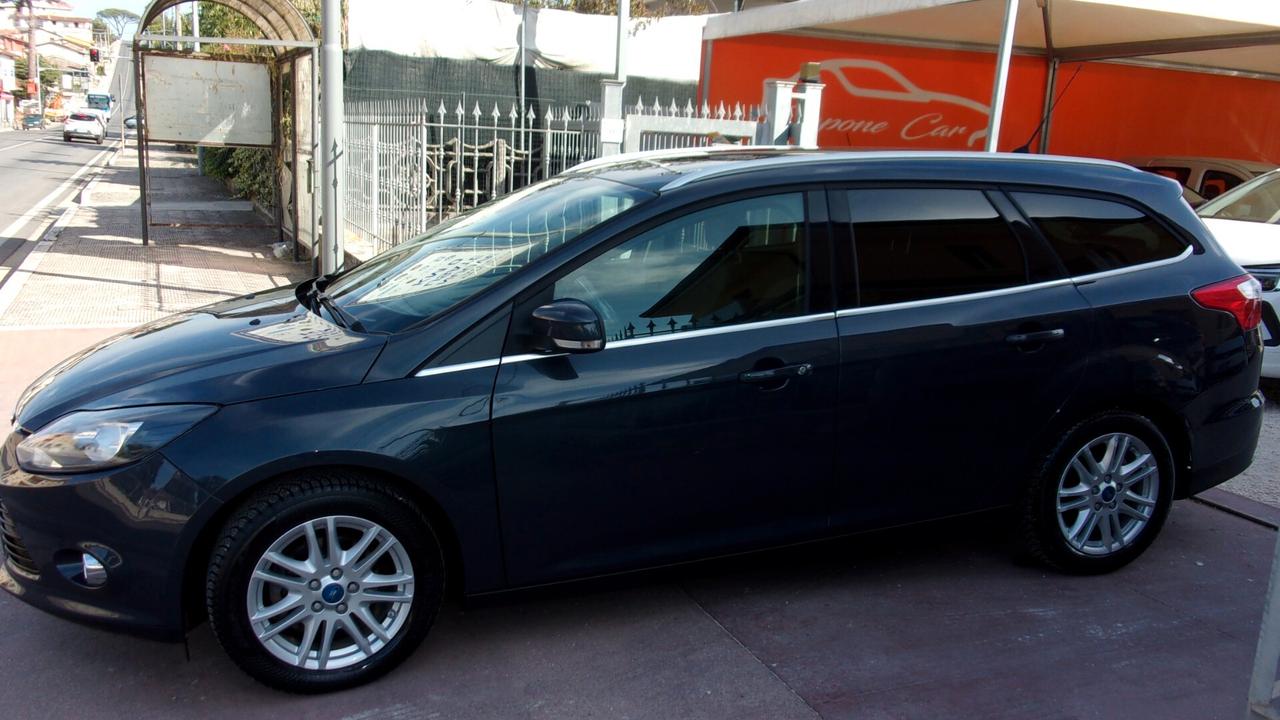 Ford Focus 1.6 120 CV GPL SW Titanium