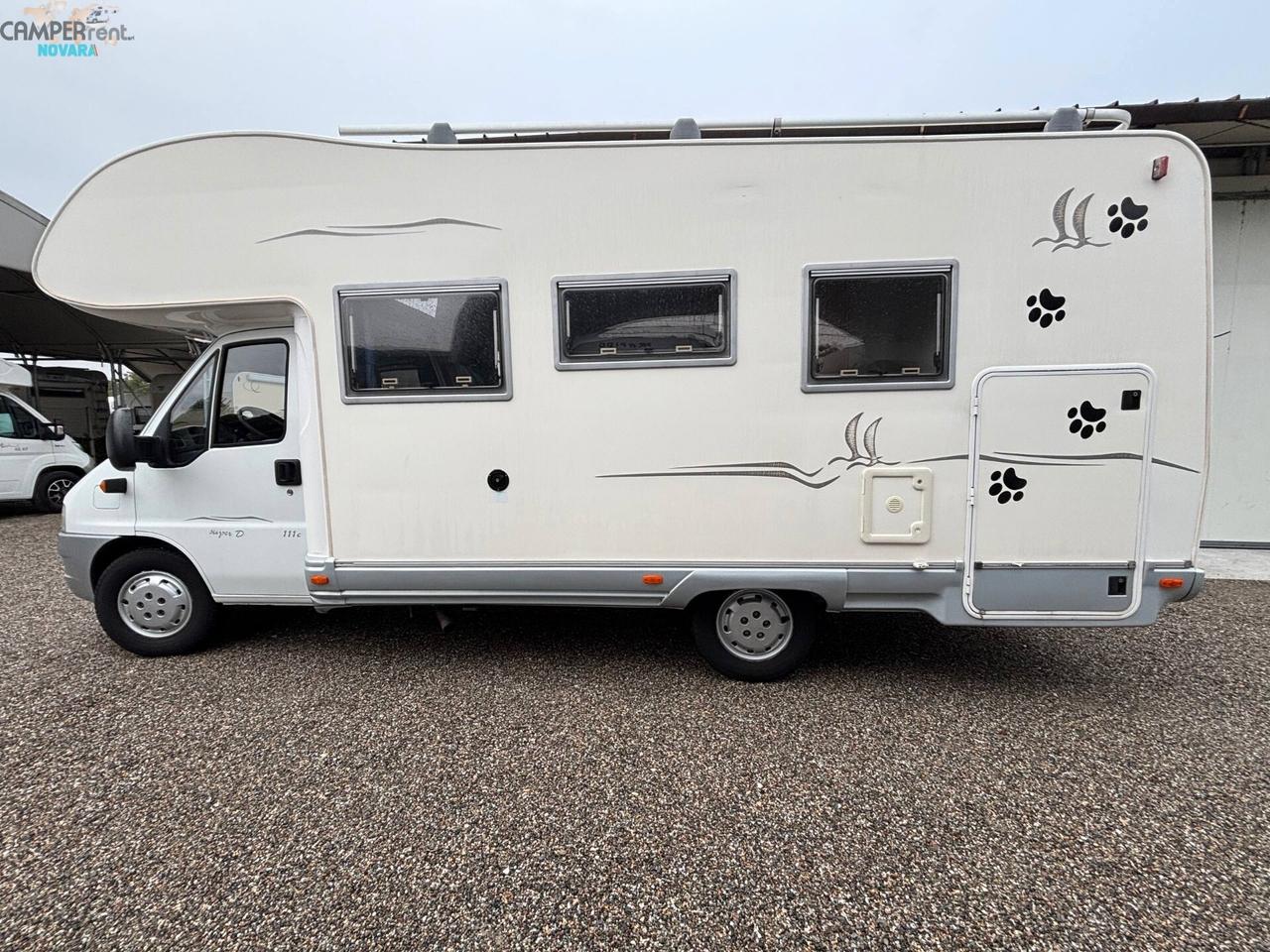 ELNAGH SUPER D 111 c - mansardato con letti a castello in coda e garage a volume variabile