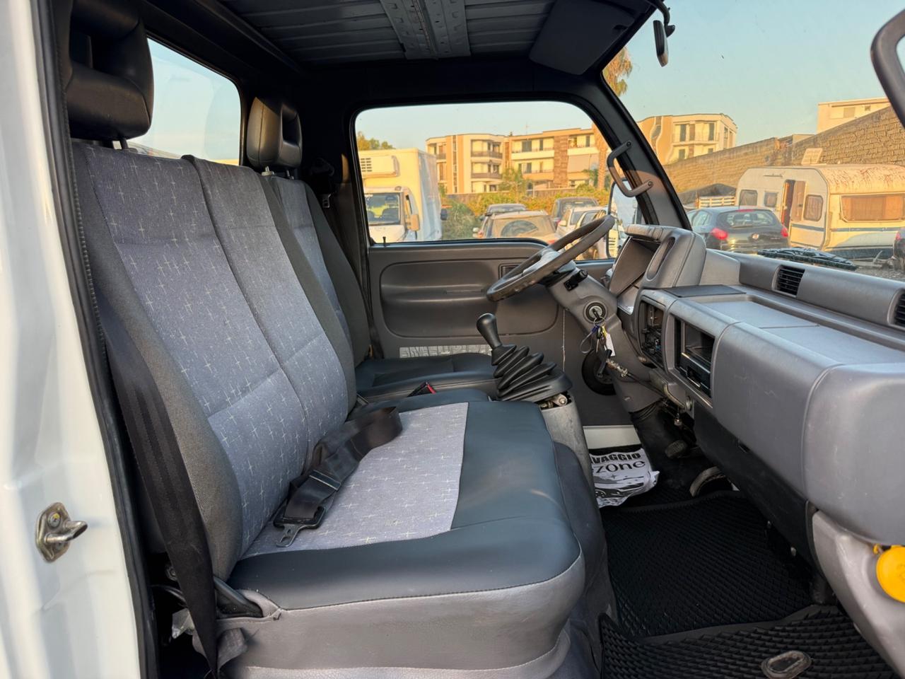 Nissan Cabstar 3.0 Diesel 120 Cv Trilaterale