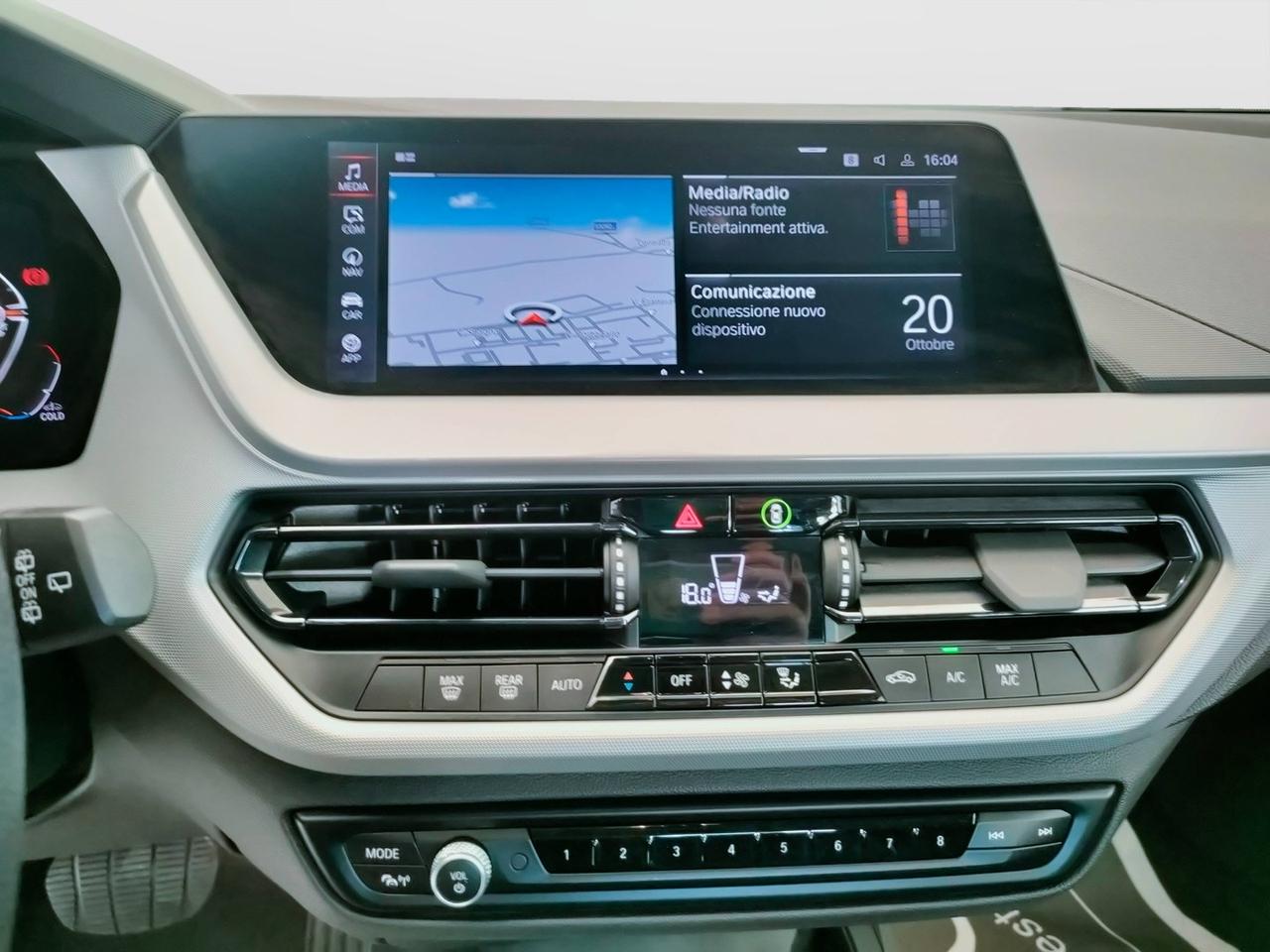 BMW Serie 1 F40 - 118d Business Advantage auto