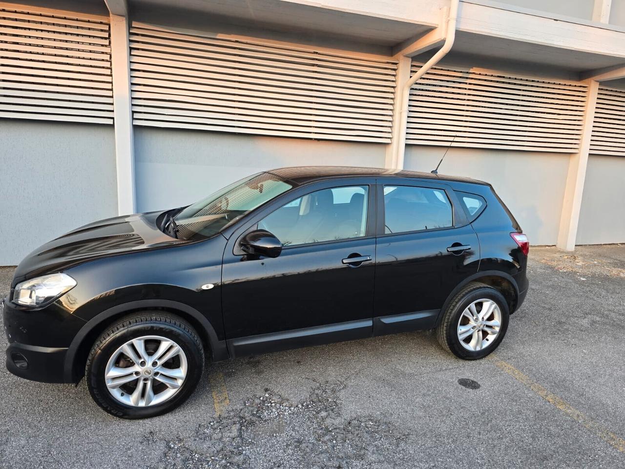 Nissan Qashqai 1.5 dCi DPF Tekna
