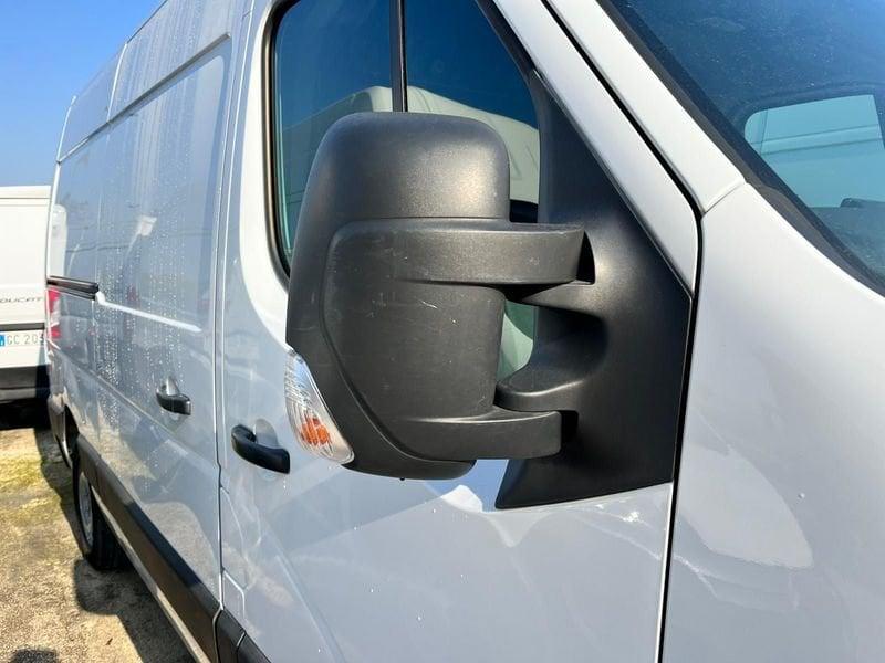 Renault Master T33 2.3 dCi 135 L2H2 Ice (IVA ESCL.)