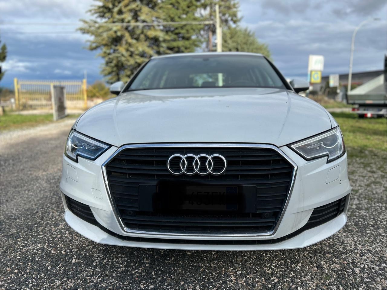 Audi A3 1.6 TDI 116 CV Business *NAVI*NEOPATENTATI*PARI AL NUOVO*EURO 6D*