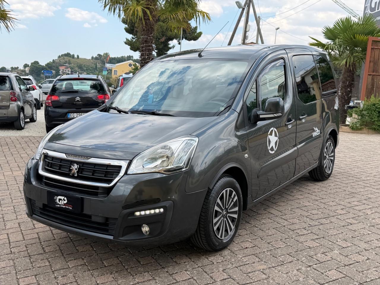 Peugeot Partner Tepee BlueHDi 100 Outdoor