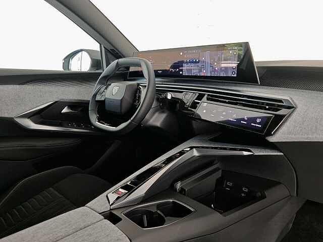 Peugeot 5008 Hybrid 136 e-DCS6 GT 7 posti