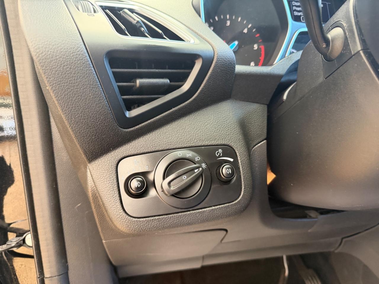Ford Kuga 2.0 TDCI 150 CV S&S 4WD Powershift Titanium