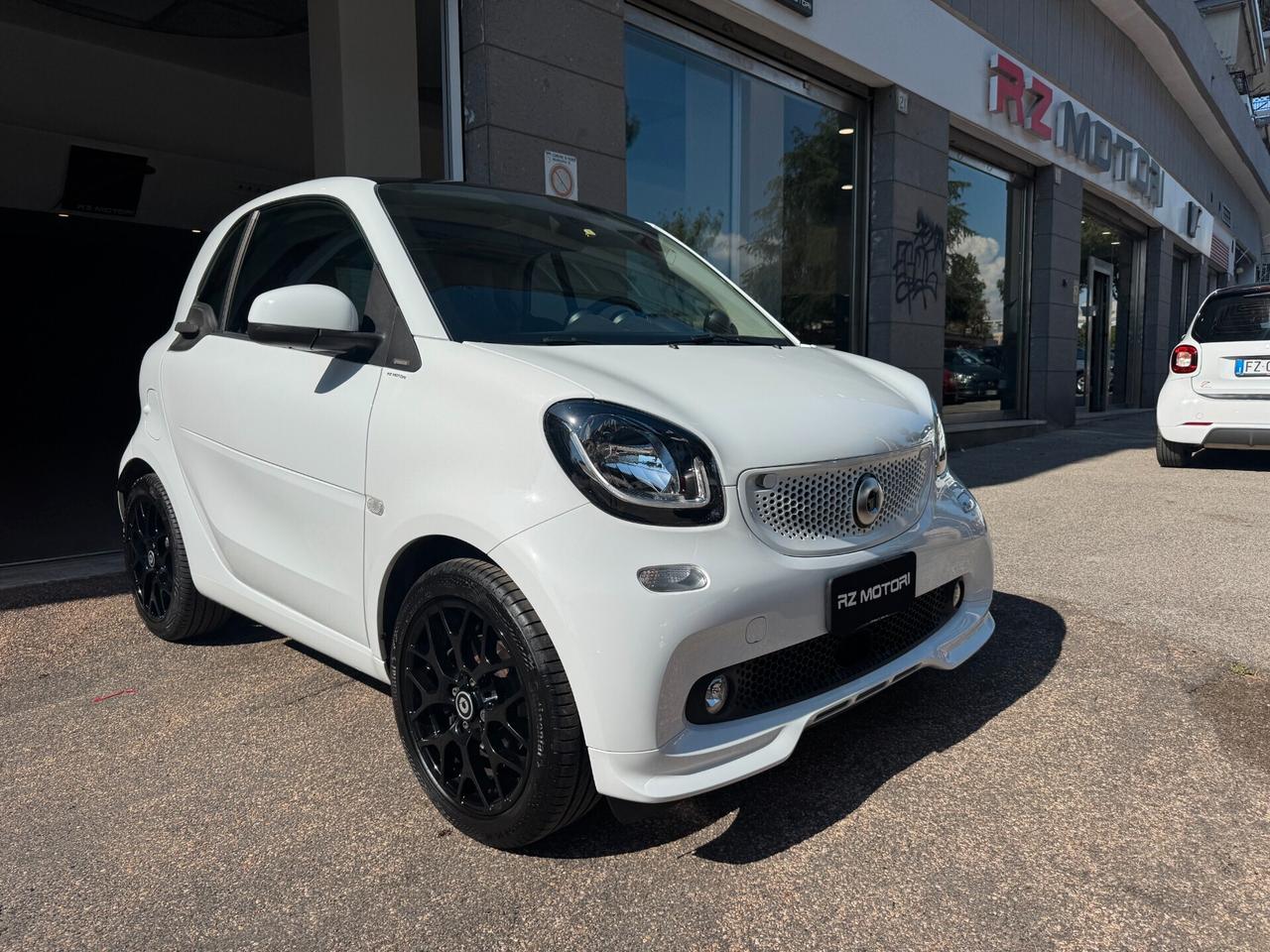 Smart ForTwo SUPERPASSSION 90 CV 0.9 t Superpassion 90cv twinamic-INTERNI PELLE COCOA-FULL OPTIONAL-
