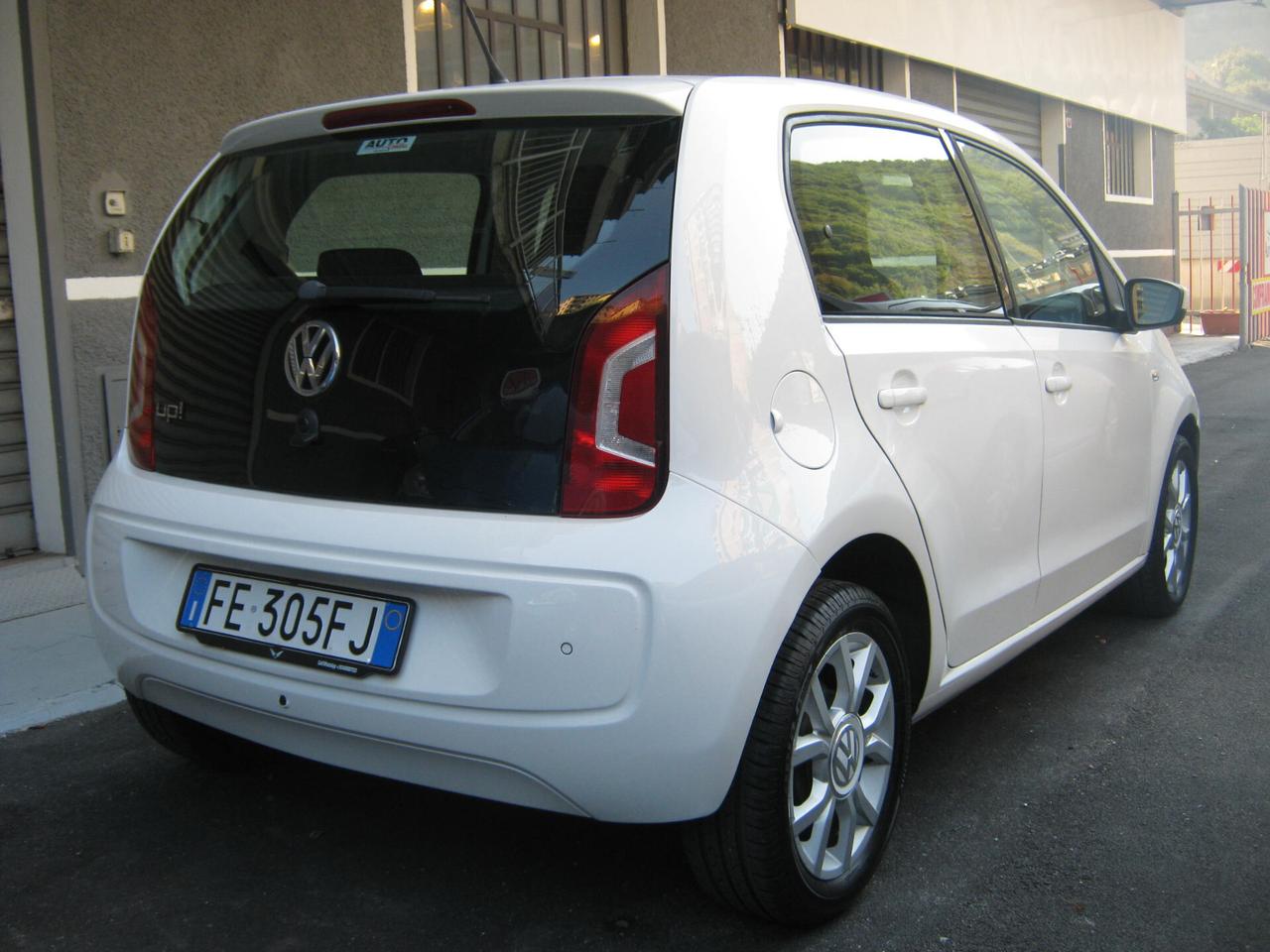 Volkswagen up! 1.0 5 pt. Nav 41000 km AUTOEMILIA