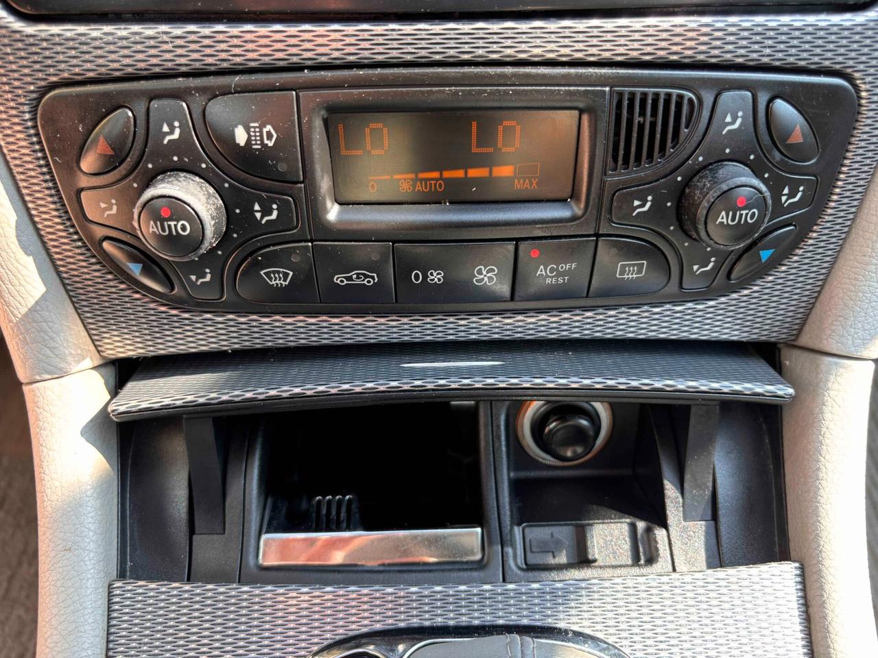 Mercedes-benz CLK 200 Kompr. TPS cat Cabrio Avantg.