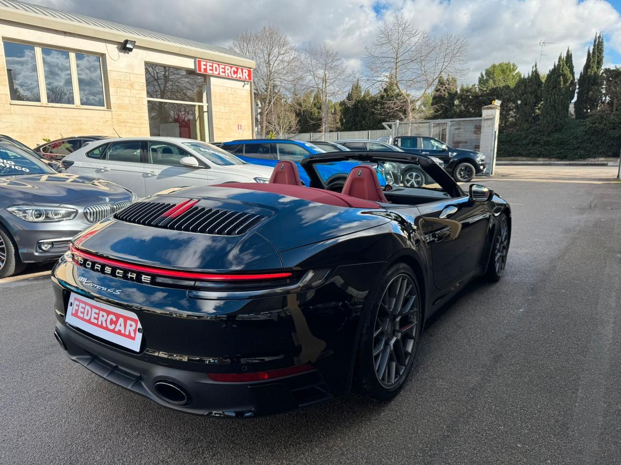 Porsche 911 992 Carrera 4S Cabriolet