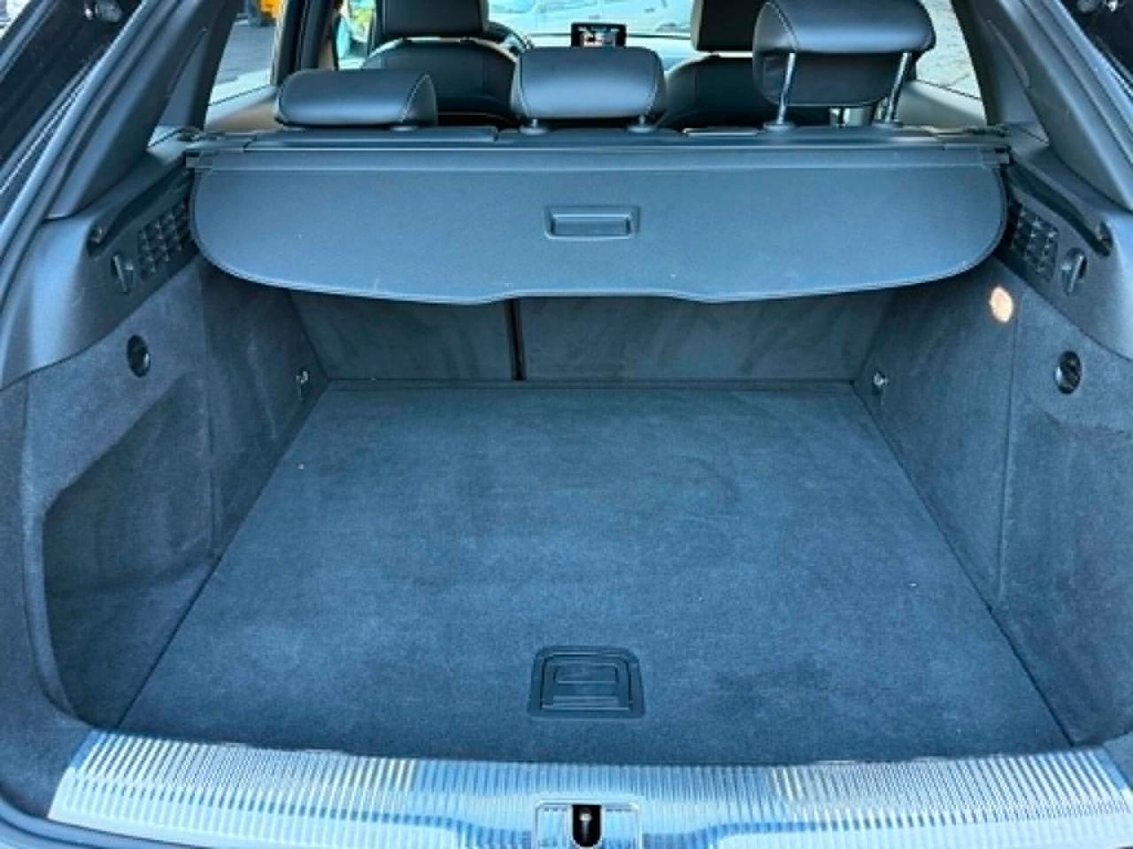 Audi Q3 2.0 TDI 150 CV S-LINE