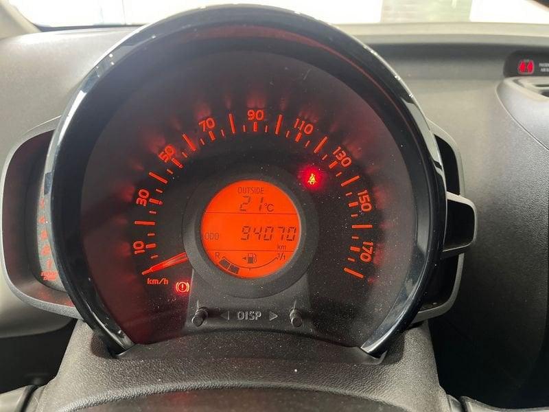 Toyota Aygo Aygo 5p 1.0 x-play my15