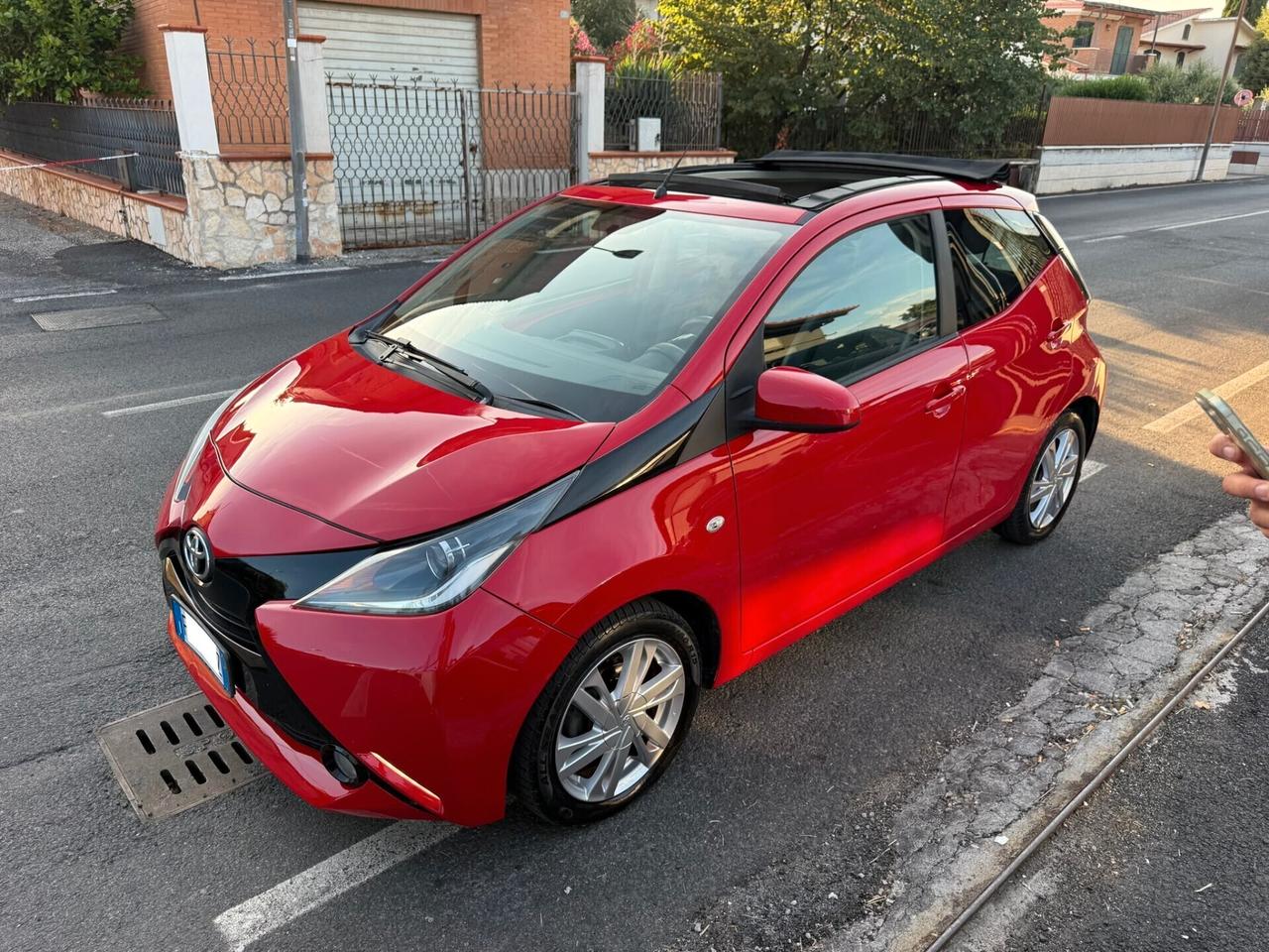 Toyota Aygo 1.0 5p - 70.000km GPL - Full opt - Tetto apribile - Superprezzo