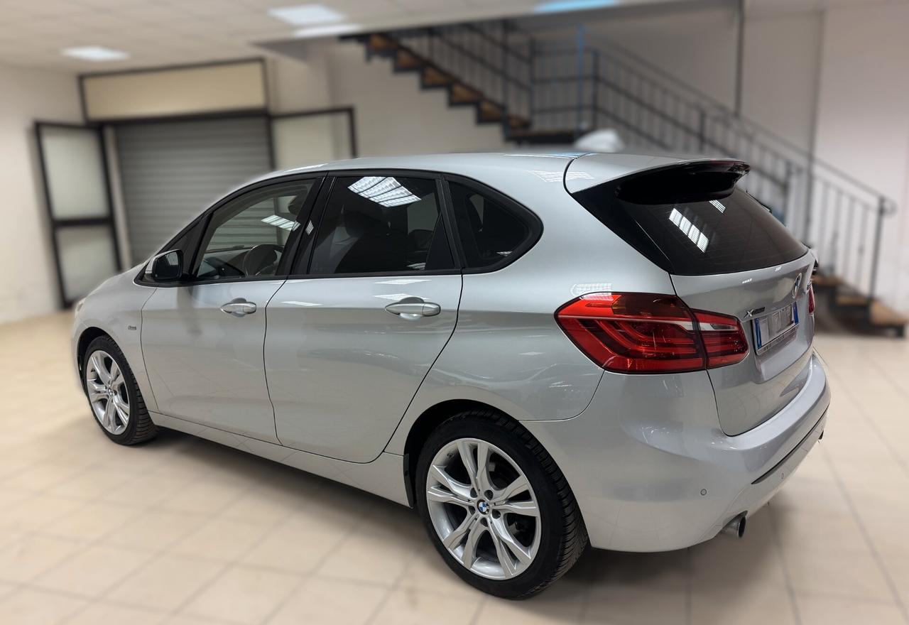 Bmw 2er Active Tourer 220d xDrive Sport aut.