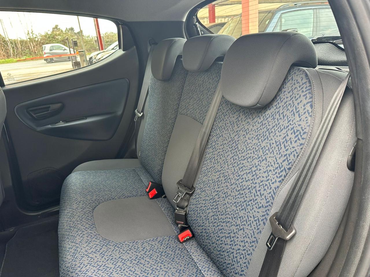 Lancia Ypsilon 1.0 FireFly 5 porte S&S Hybrid Gold